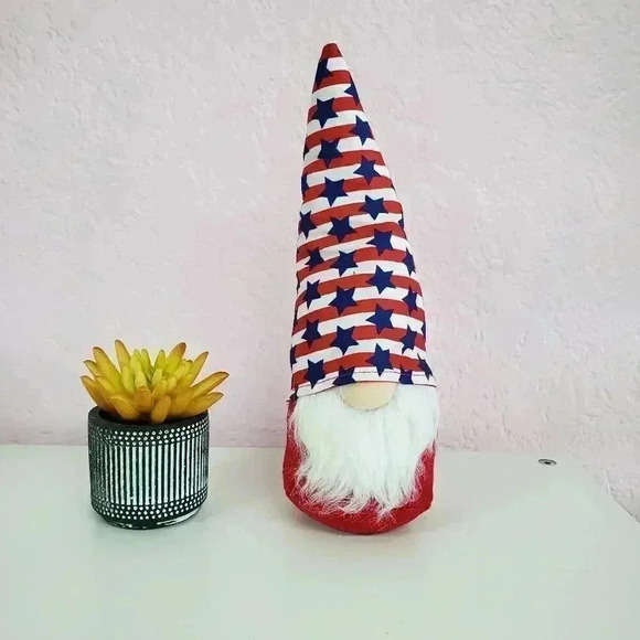 USA/Patriotic Gnome Red with Stars and Stripes Hat - Picture 1 of 1